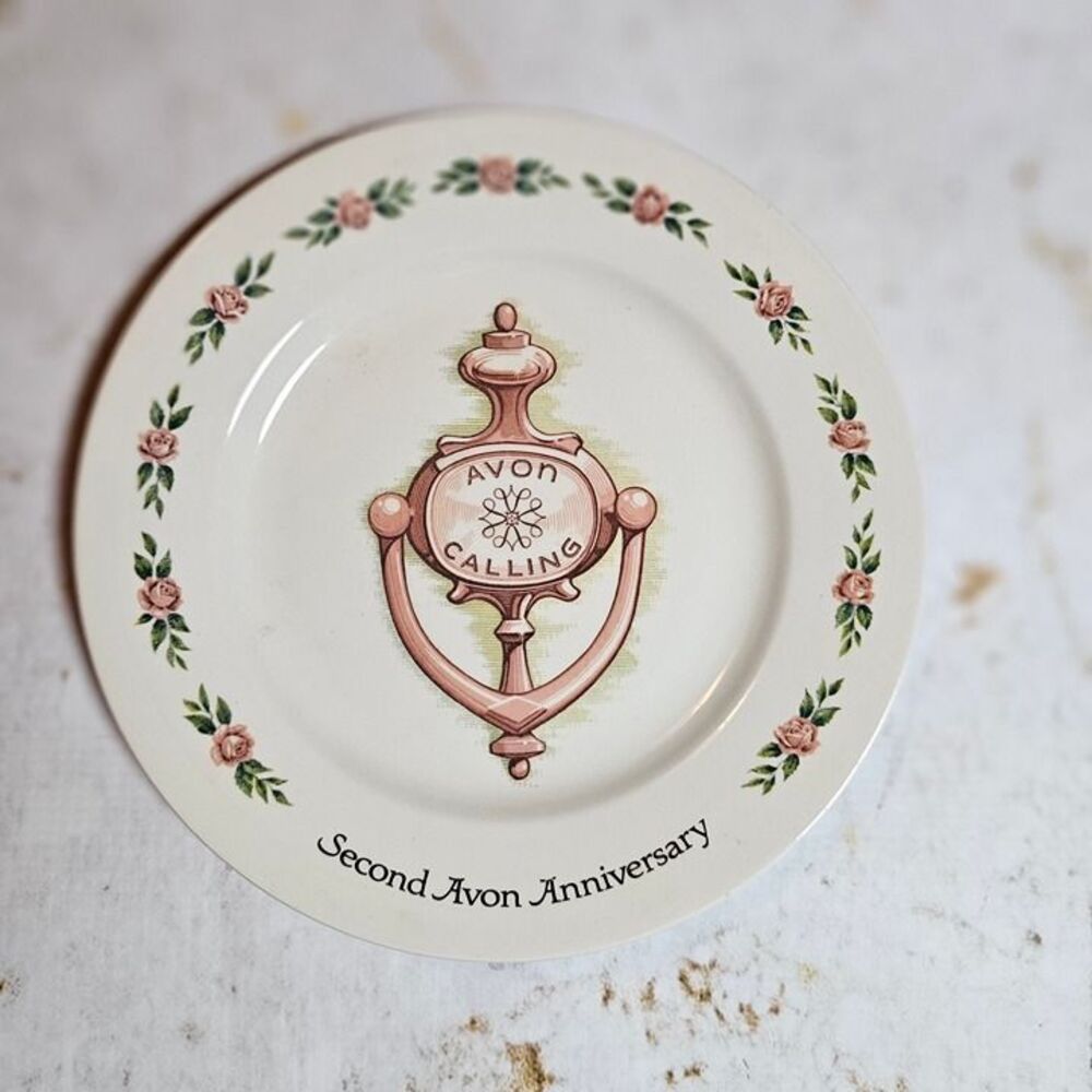 Vintage Avon “Second Avon Anniversary” Doorknocker Commemorative Plate – 24K Gol